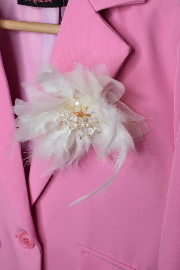 PINK BLAZER WITH FEATHERS ACCESORIES - Image 3