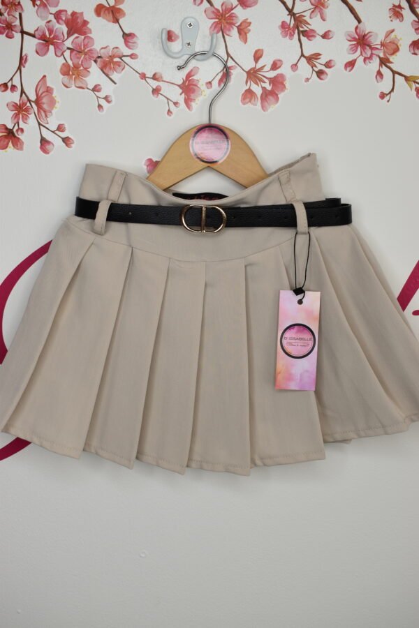 PLEATED BEIGE SKIRT WITH BELT