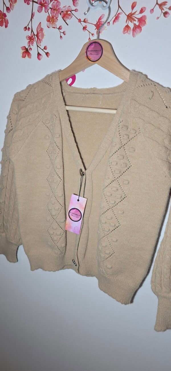 PULL BEIGE TOP WITH HEARTS - Image 3