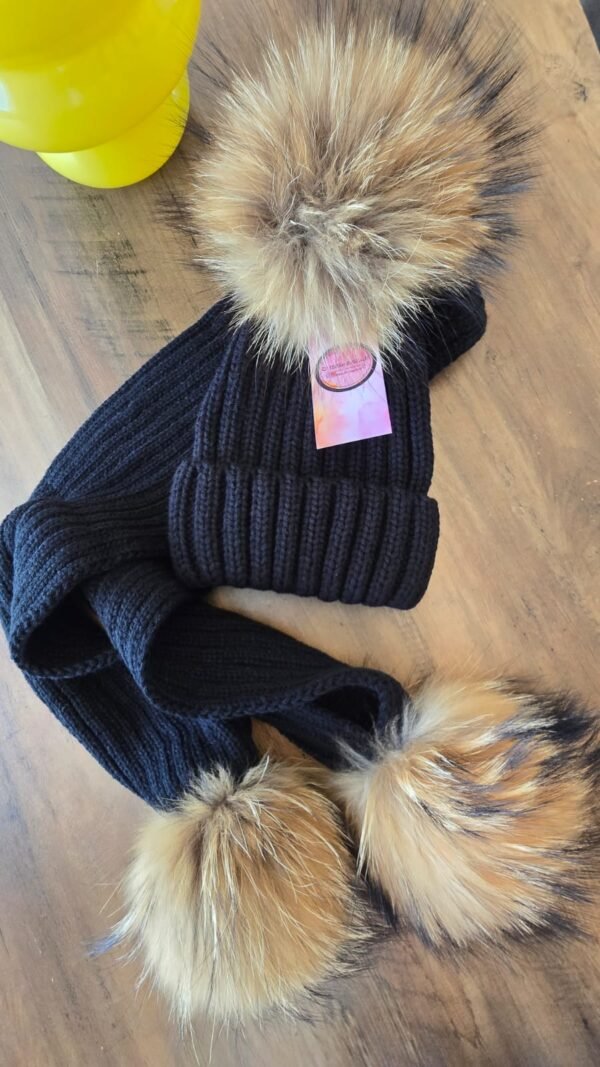SET - BLACK HAT & SCARF REAL FUR
