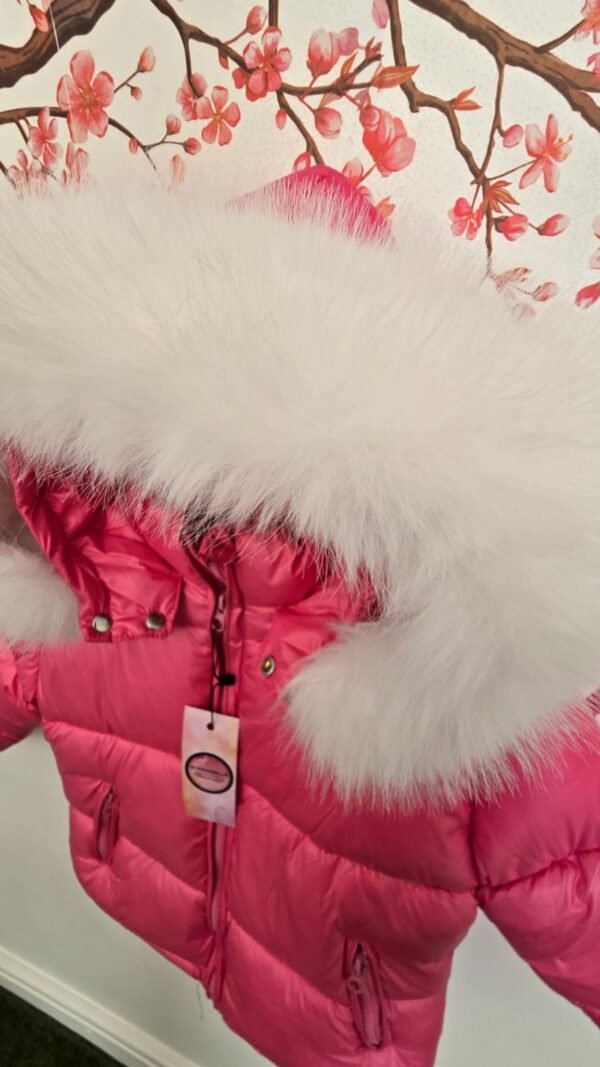 Girl fuchsia jacket with white fur - Image 3