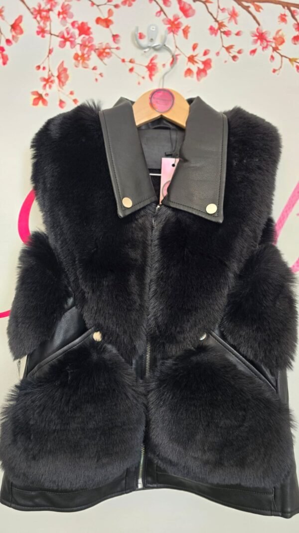 GIRL BLACK GILET