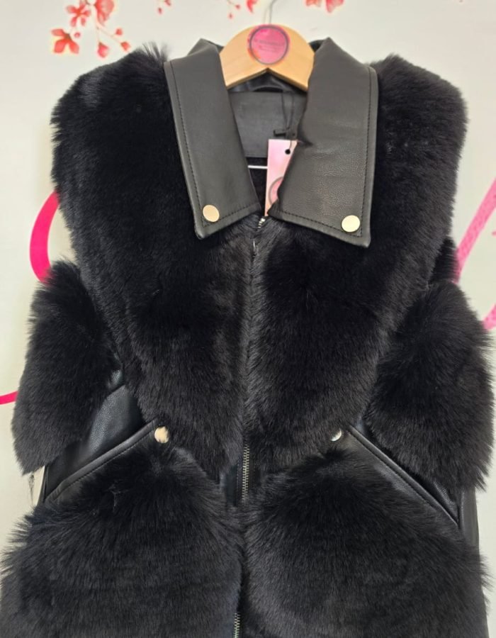 GIRL BLACK GILET